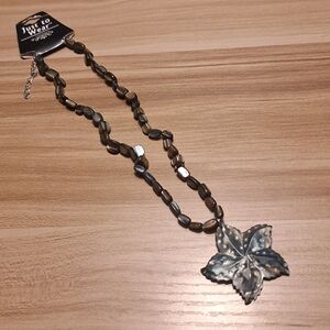 Just To Wear Mother Of Pearl Brown Star Pendant Necklace